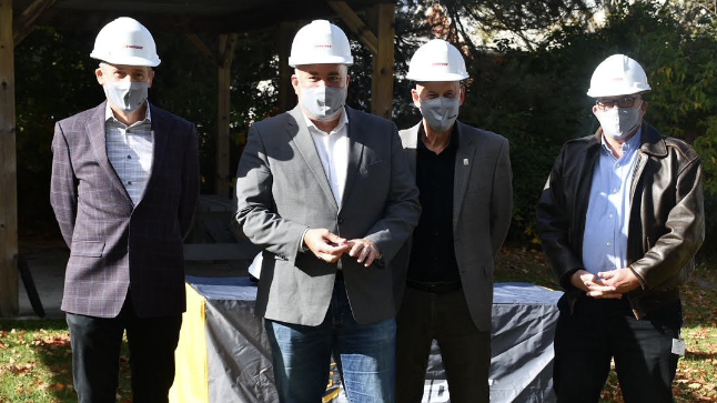 <p>Enbridge VP Jim Sanders, Bay of Quinte MPP and Energy Minister Todd Smith, Mayor Steve Ferguson and councillor Jamie Forrester at Monday&#8217;s announcement. (Submitted Photo)</p>
